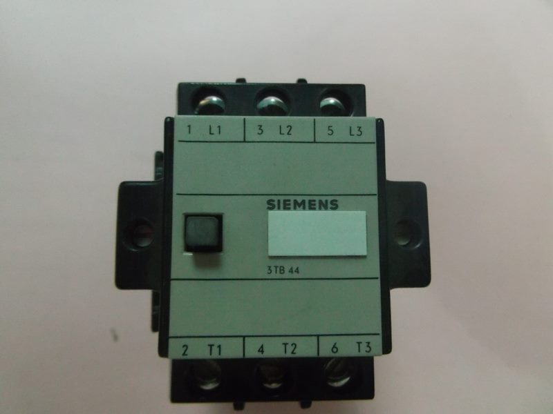 Contacteur Siemens 3TB4417-0A 3P 220-264V 50-60Hz - Occasion, état Fonctionnel - Pour Installations électriques