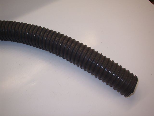 3233