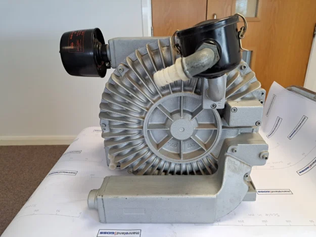 cropped Werie Rietschle SKK3340307 Vacuum Pump1.webp